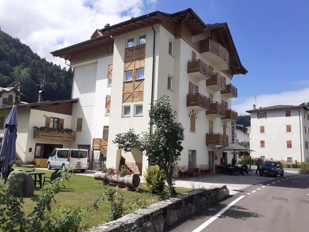 Hotel Aurora Cavedago Εξωτερικό φωτογραφία